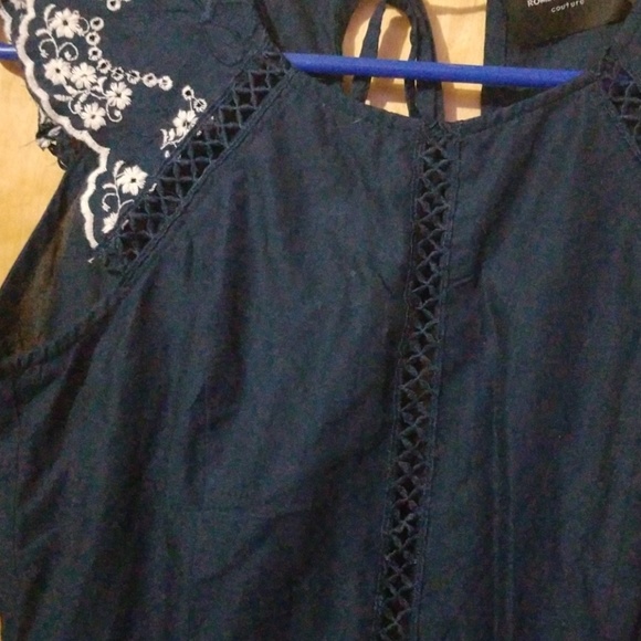 Romeo + Juliet Navy Blue Romper - Picture 2 of 6